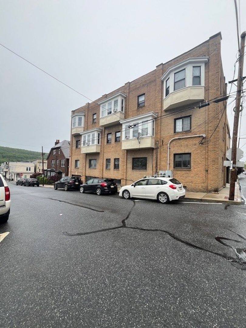 Apartment for rent at 201 E Kline Ave, Lansford, PA 18232