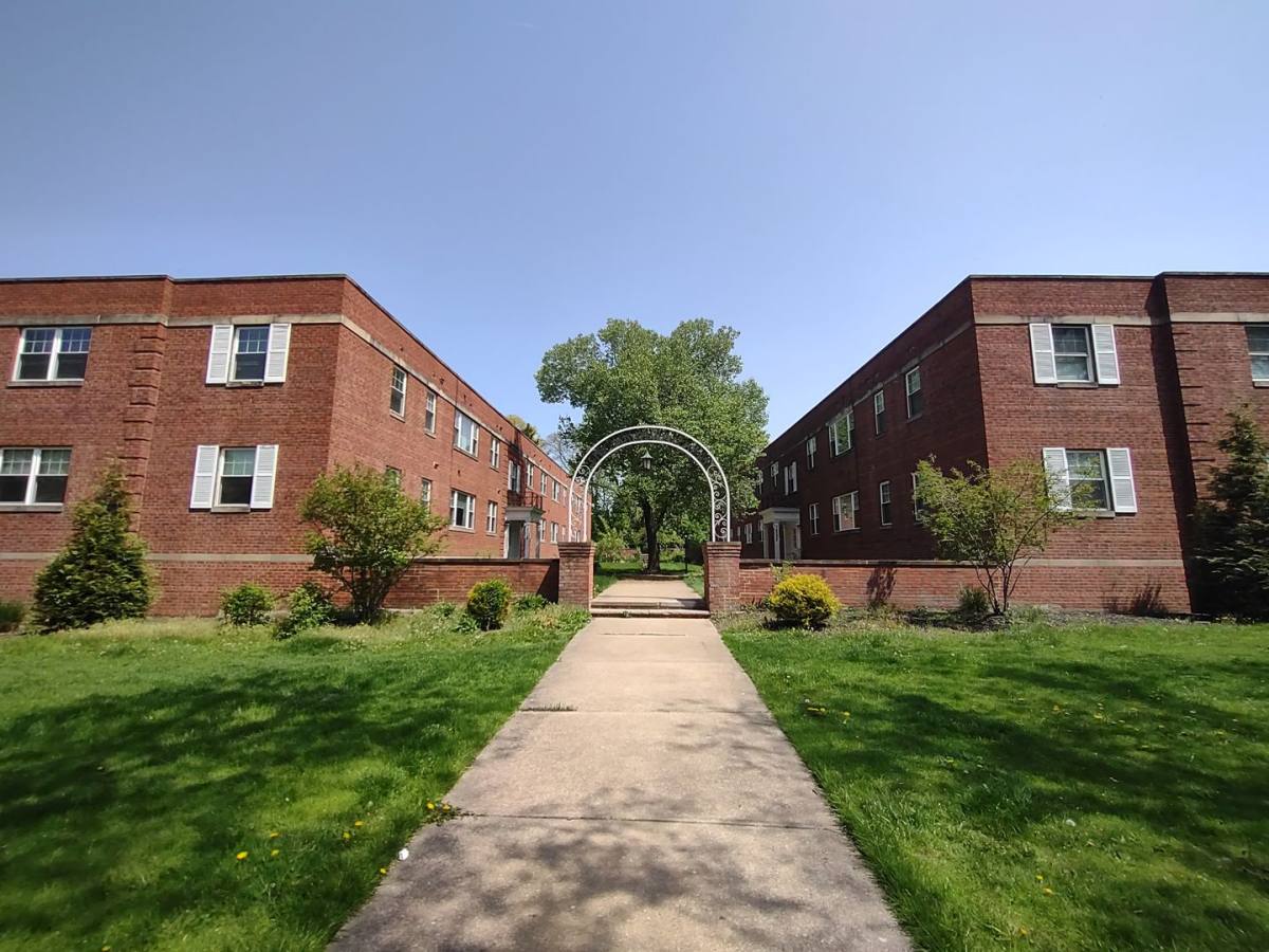 Apartment for rent at 16015 - 16125 Van Aken Rd, Cleveland, OH 44120