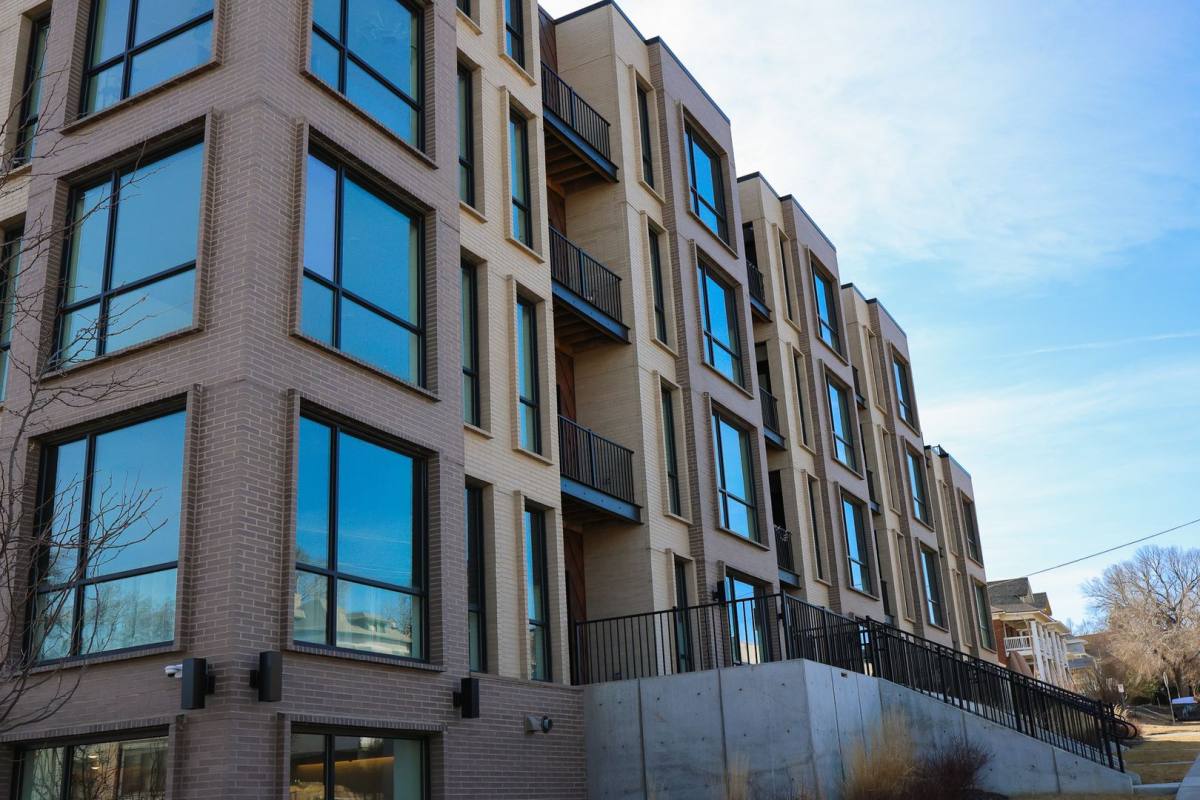 Apartment for rent at 925 Pierce St, Omaha, NE 68108