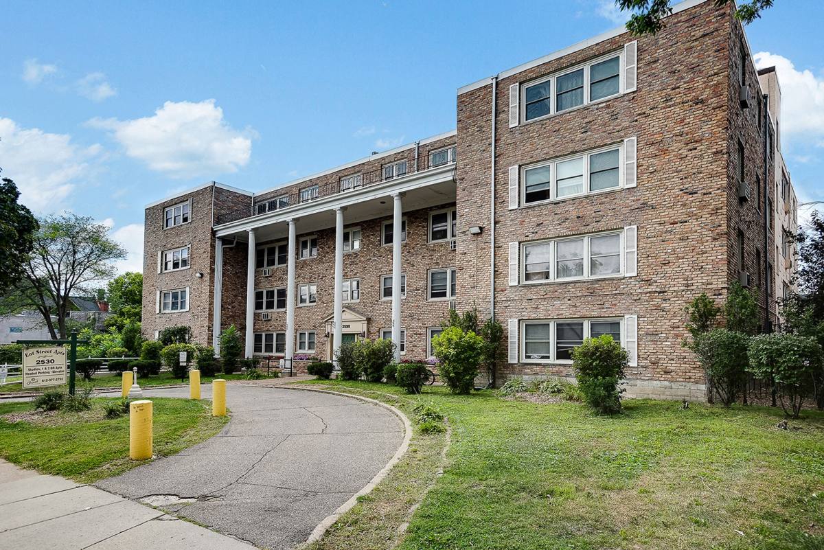 Apartment for rent at 2530 Blaisdell Ave, Minneapolis, MN 55404