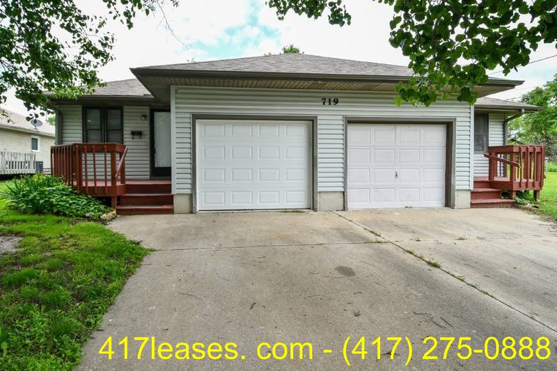 House for rent at 719A W Pine St, Bolivar, MO 65613