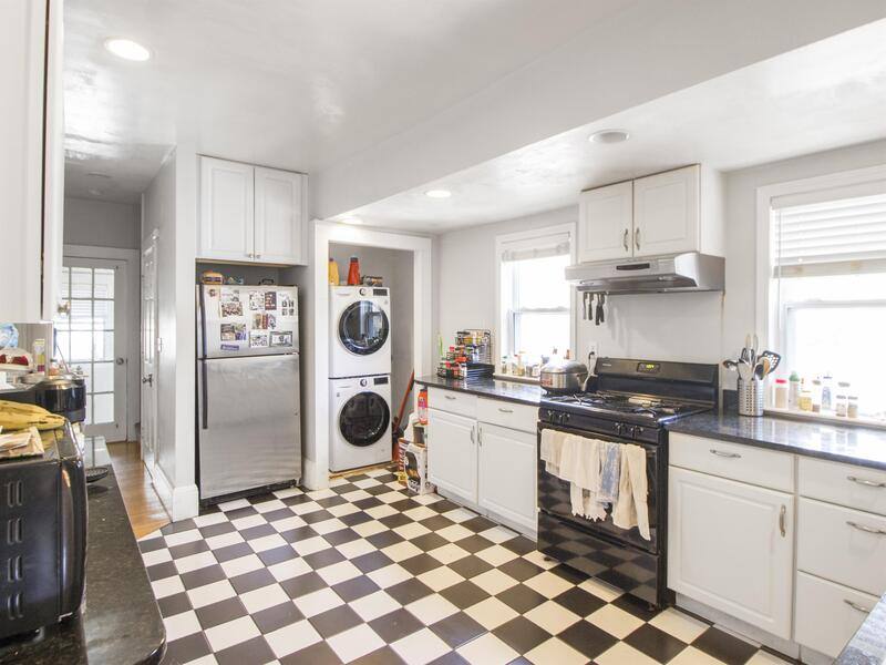 Apartment for rent at 17 Allen St #2, Cambridge, MA 02140