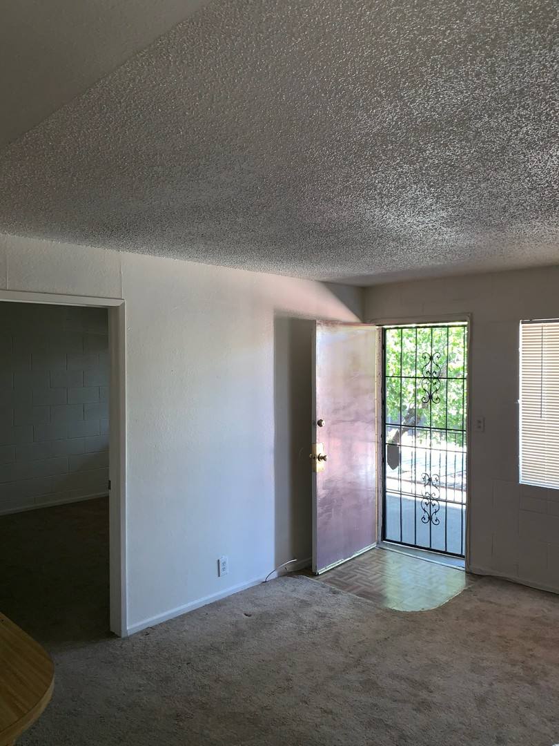 Condo for rent at 3712 Royal Crest St, Las Vegas, NV 89119