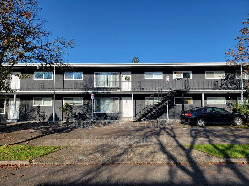 Apartment for rent at 205 6th Ave SE #5, Albany, OR 97321