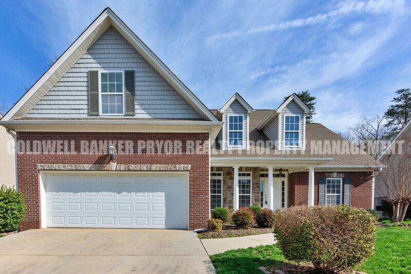 House for rent at 6811 Neville Dr, Ooltewah, TN 37363