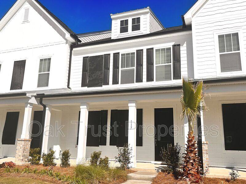 Townhouse for rent at 117 Summer Tanager Dr, Ravenel, SC 29470