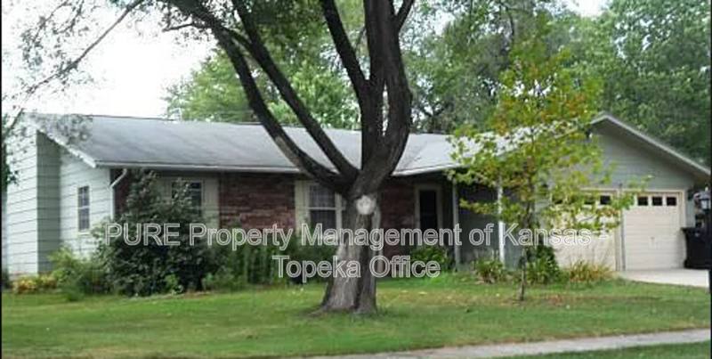 House for rent at 3323 SW Arrowhead Rd, Topeka, KS 66614