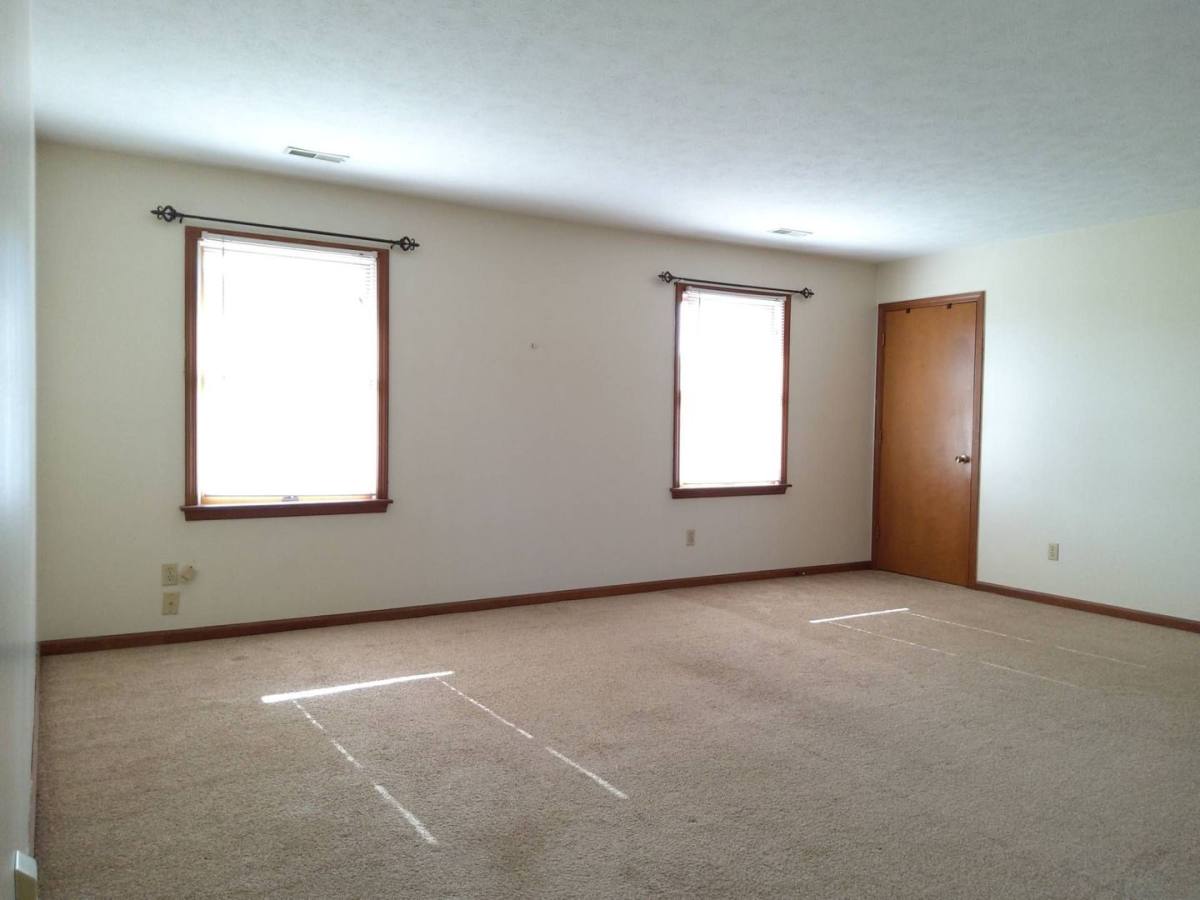 Apartment for rent at 813 Antler Dr, Middlebury, IN 46540
