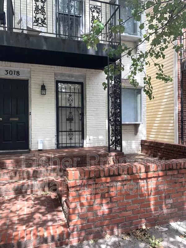 Apartment for rent at 3018 Ellwood Ave #1, Richmond, VA 23221