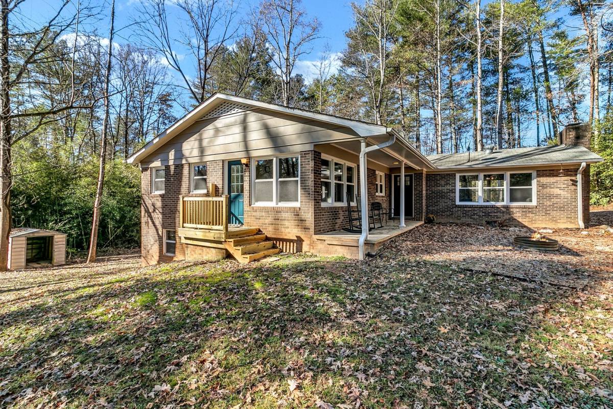 House for rent at 3705 Piedmont Rd, Morganton, NC 28655