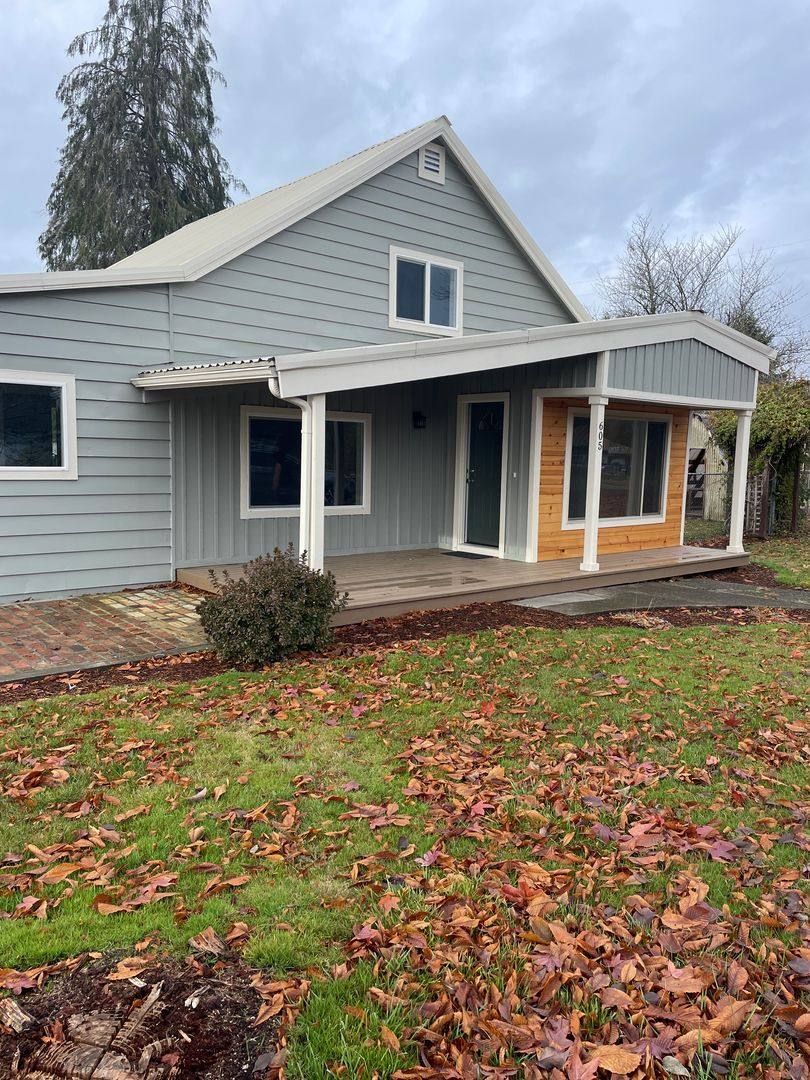House for rent at 605 E St, Vader, WA 98593