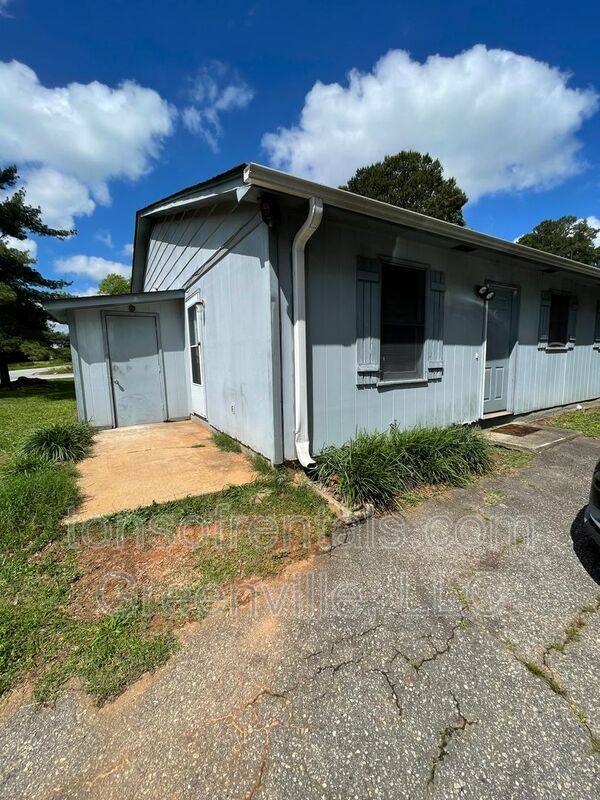 Apartment for rent at 100 Stonecreek Dr #D, Spartanburg, SC 29303