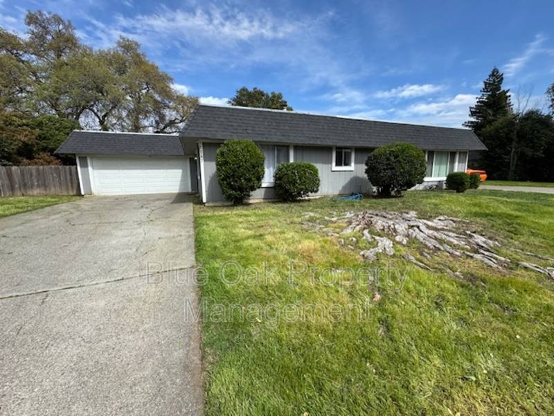 House for rent at 2742 White Ave, Chico, CA 95973