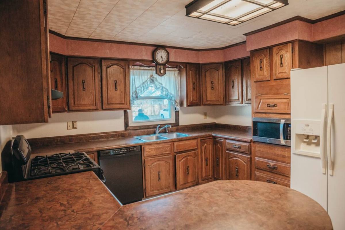 House for rent at 300 S Nichols Ave, Muncie, IN 47303
