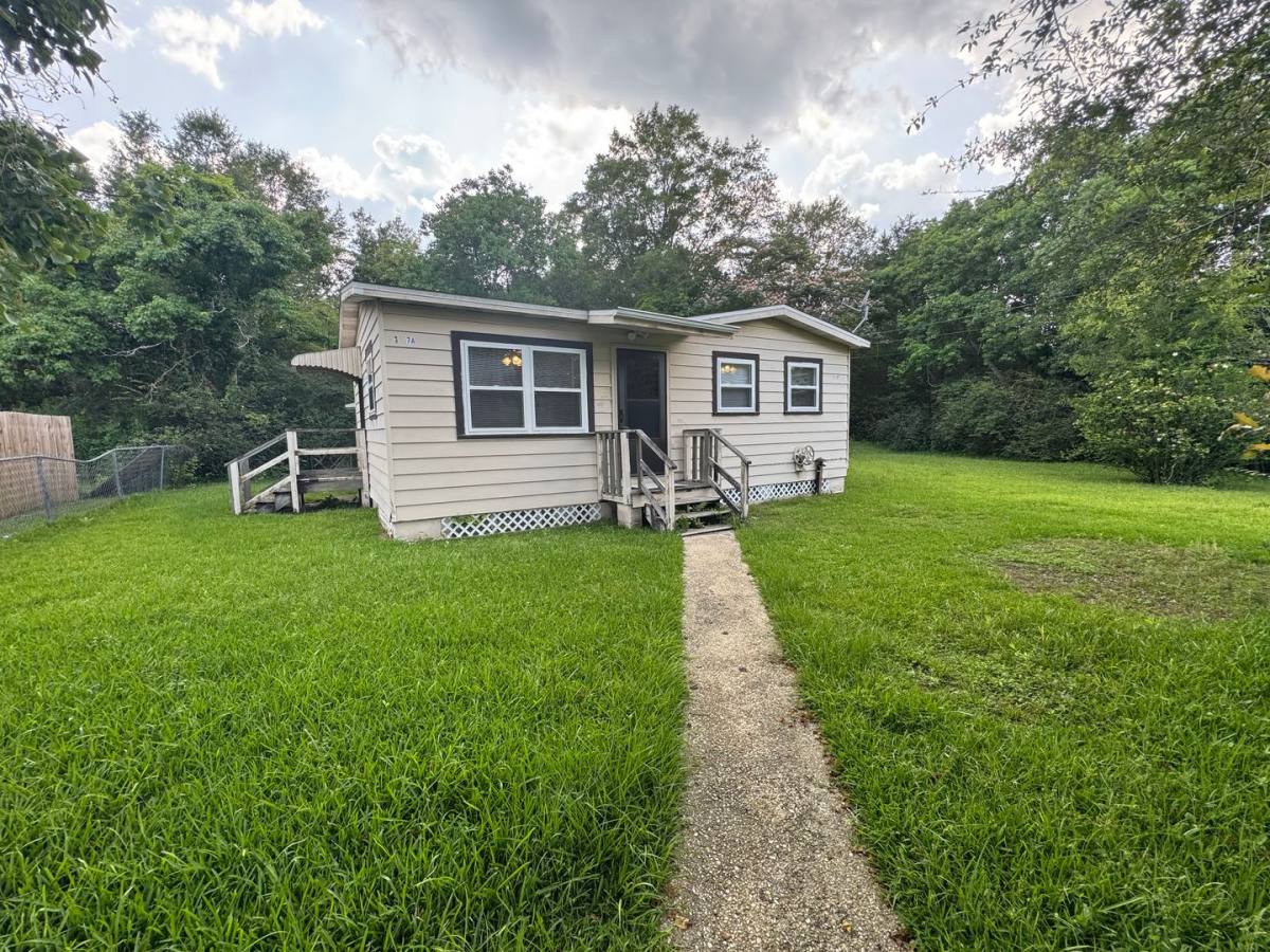House for rent at 3197 A US-29, Cantonment, FL 32533