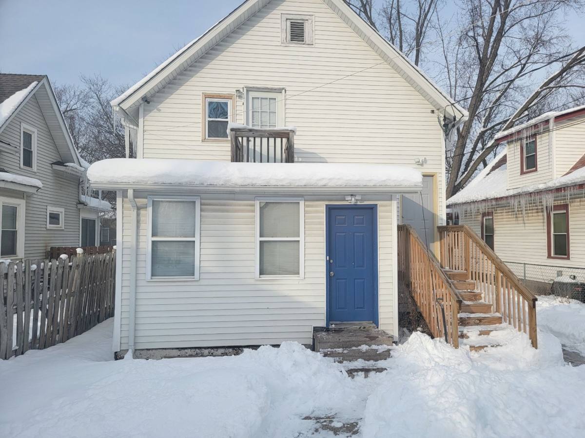 Apartment for rent at 1212 Bush Ave, Saint Paul, MN 55106