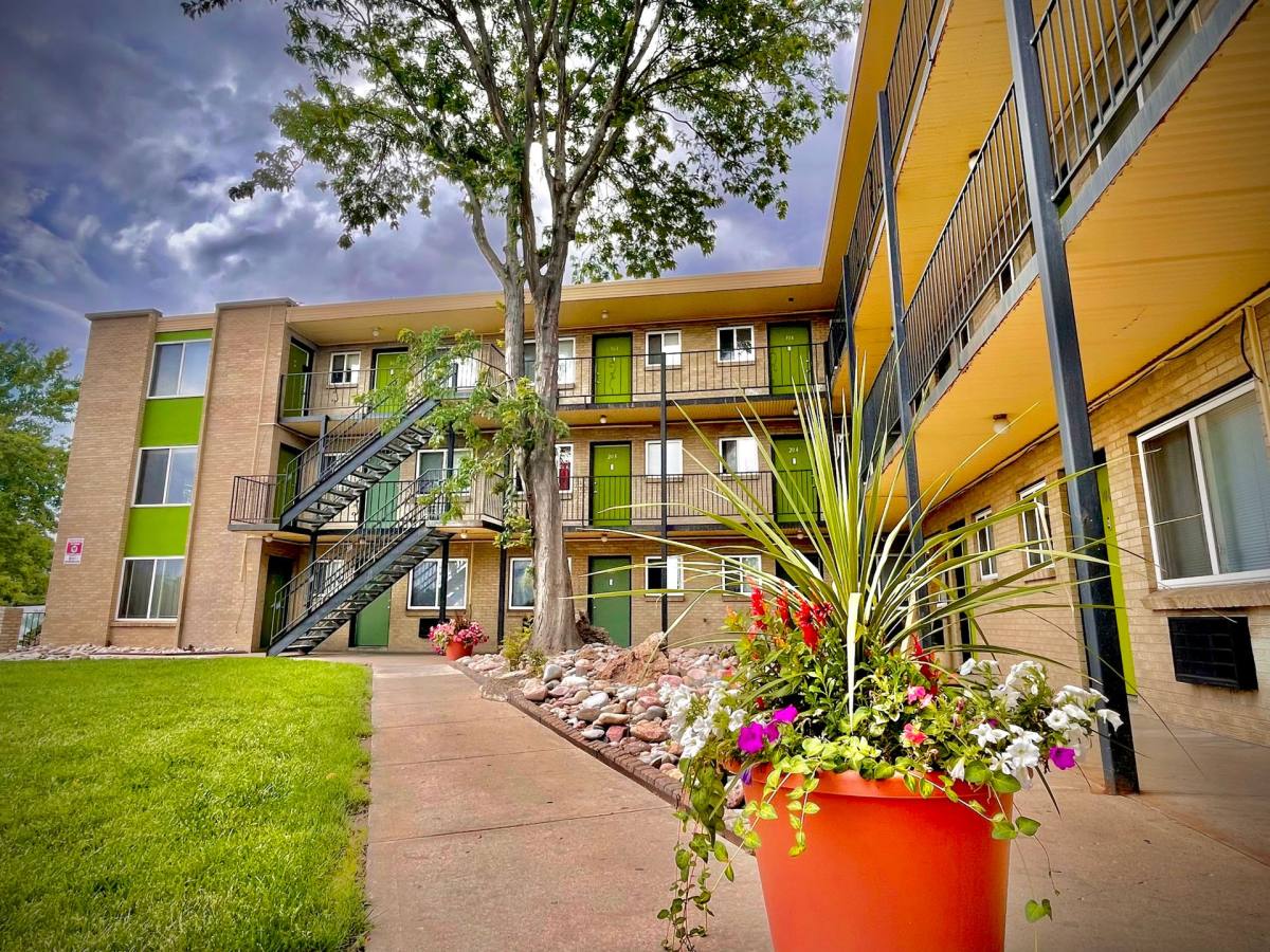 Apartment for rent at 1000 Dayton St, Aurora, CO 80010