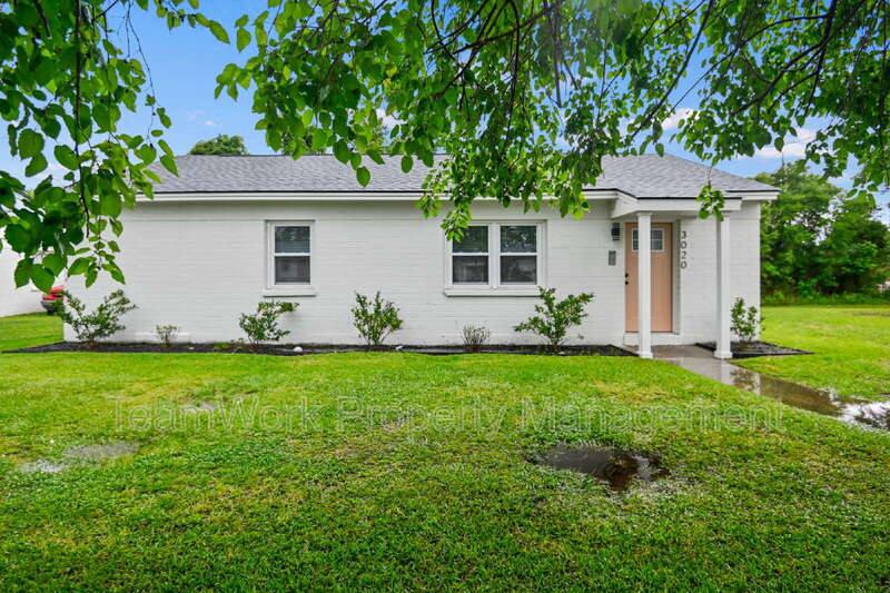 House for rent at 3020 Azalea Dr, North Charleston, SC 29405