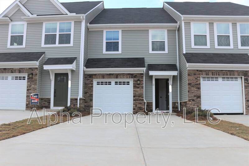 Townhouse for rent at 121 Roseridge Dr, Simpsonville, SC 29681