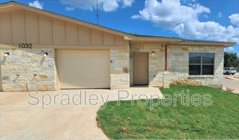 Townhouse for rent at 1062A Hibiscus Dr, Belton, TX 76513