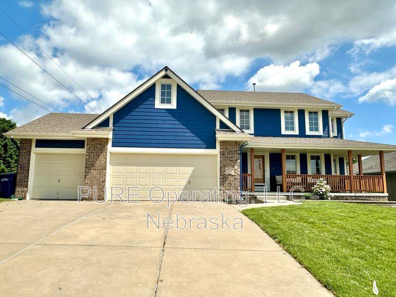 House for rent at 4716 Sierra St, Papillion, NE 68133