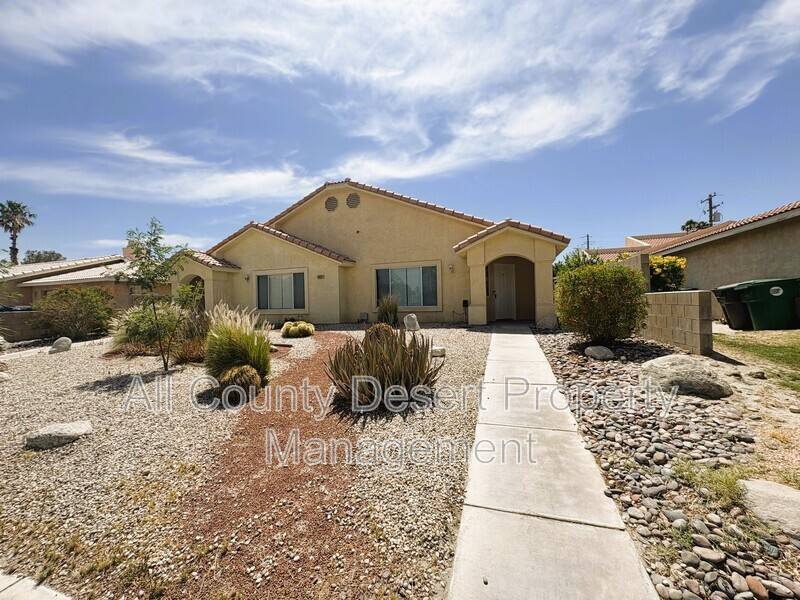 Apartment for rent at 28175 Avenida La Paz #A, Cathedral City, CA 92234