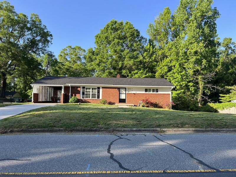 House for rent at 336 Crestside Dr, Concord, NC 28025