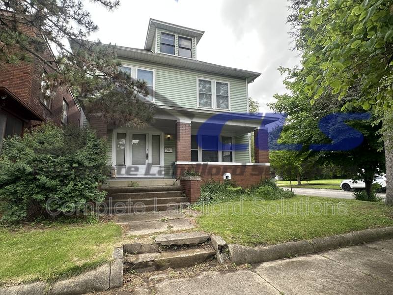 House for rent at 1301 S 9th St, Terre Haute, IN 47802