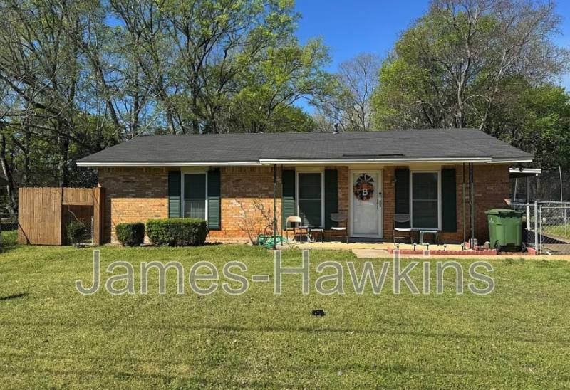 House for rent at 707 Golden Gate Dr, Montgomery, AL 36110