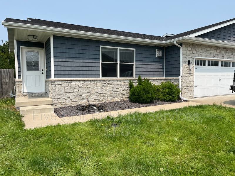 House for rent at 1203 Hawthorn Court, Chatham, IL 62629