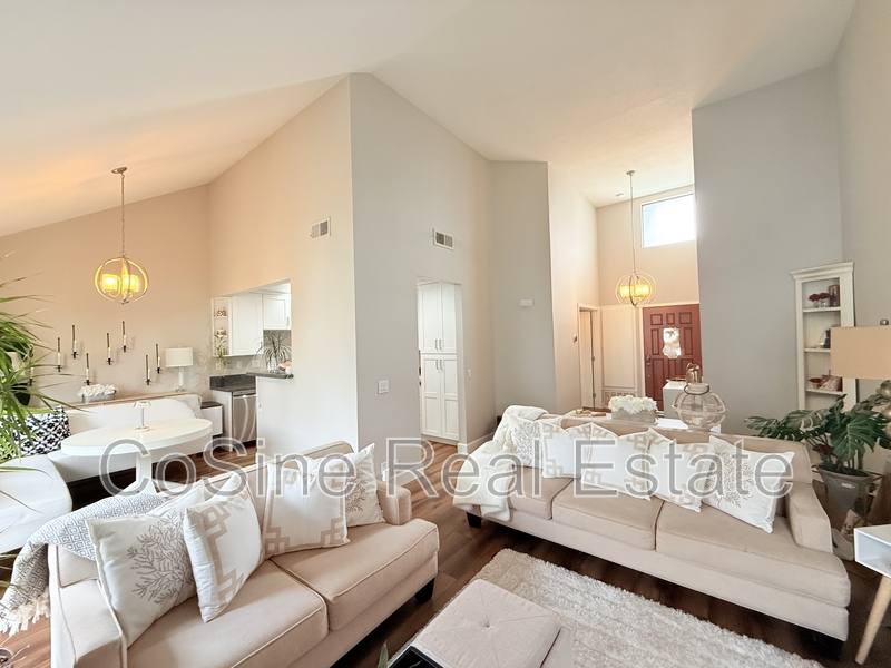 Apartment for rent at 532 1 2 Via De La Valle #G, Solana Beach, CA 92075