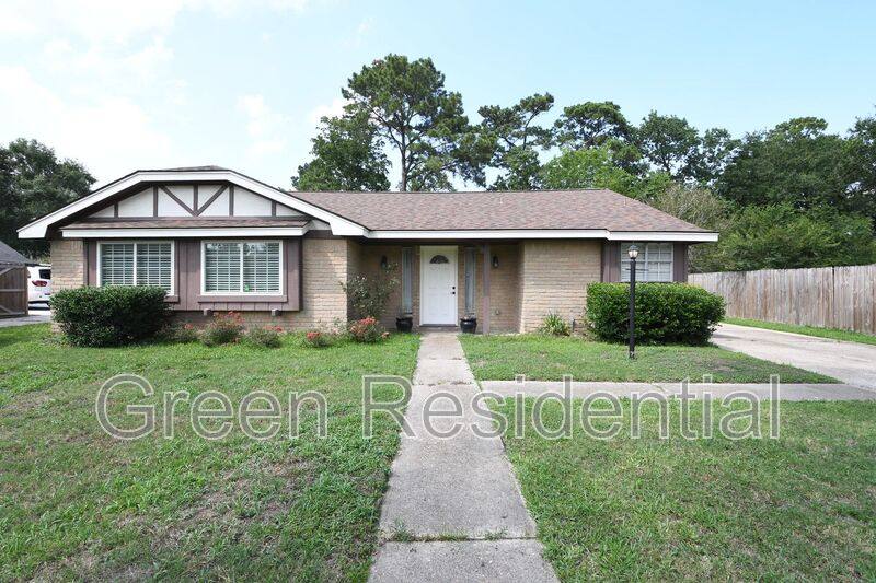 House for rent at 19406 Enchantington Circle, Spring, TX 77388