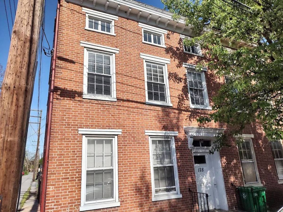 Apartment for rent at 128 S W St, Carlisle, PA 17013