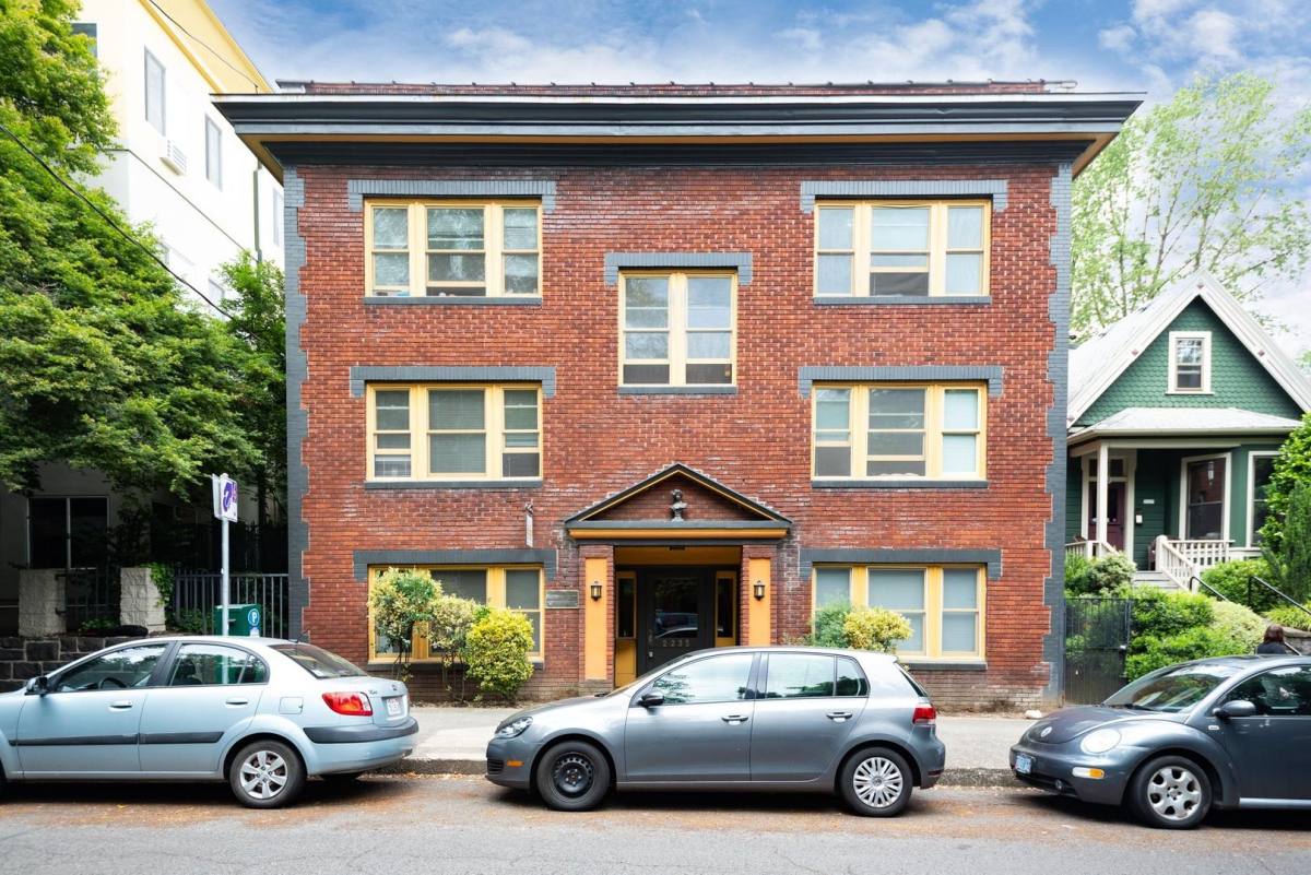Apartment for rent at 2235 NW Johnson St, Portland, OR 97210