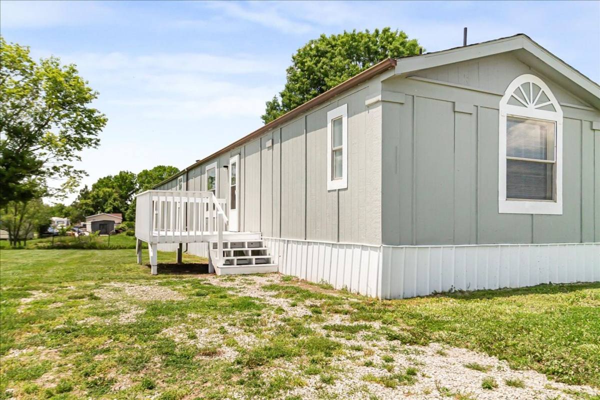 Apartment for rent at 534 SE 650th Rd, Leeton, MO 64761