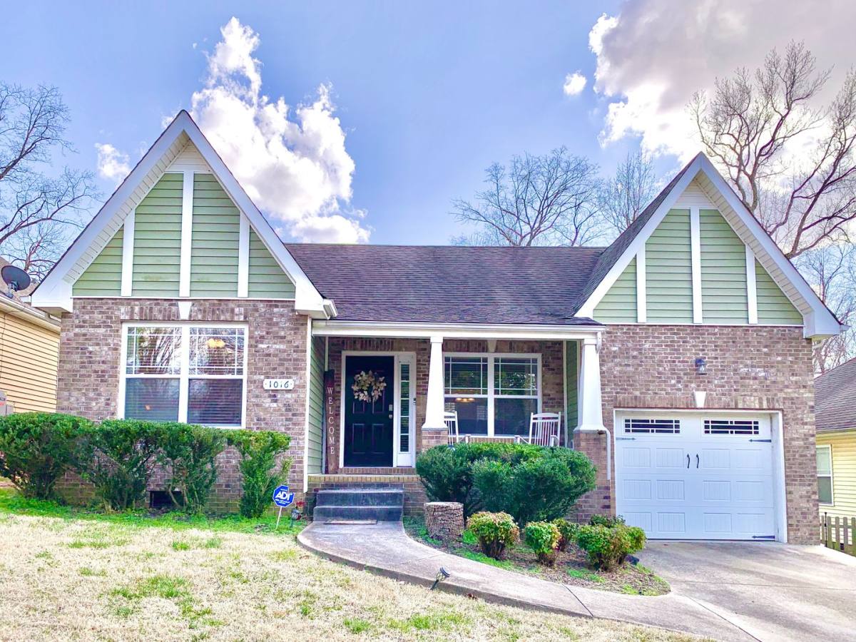 House for rent at 1016 Sunset Dr, Clarksville, TN 37040