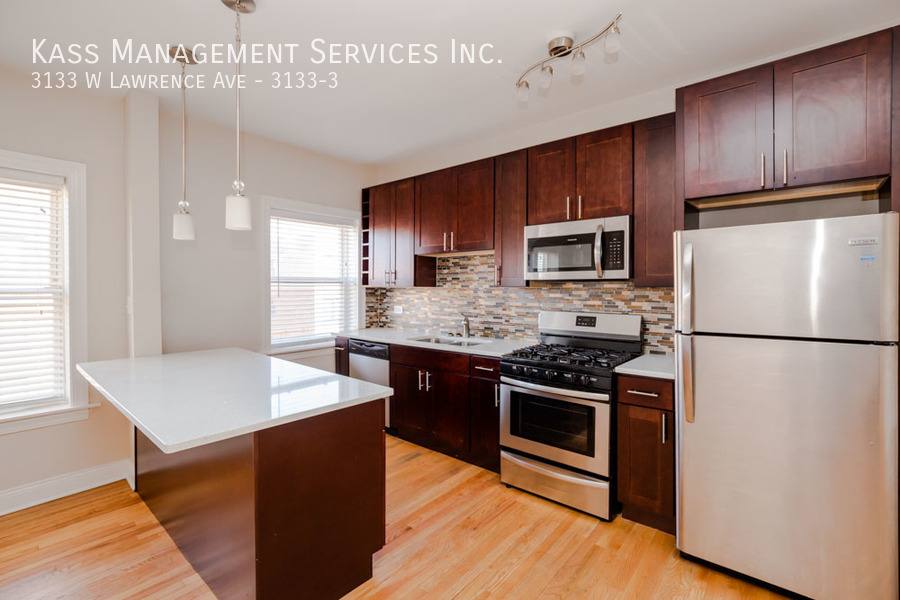 Apartment for rent at 3133 W Lawrence Ave #3, Chicago, IL 60625