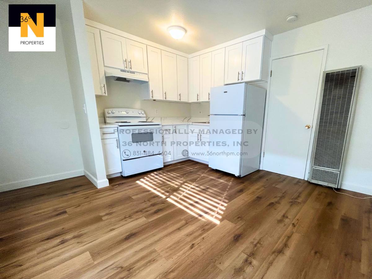 Apartment for rent at 109 Prado St, Salinas, CA 93906