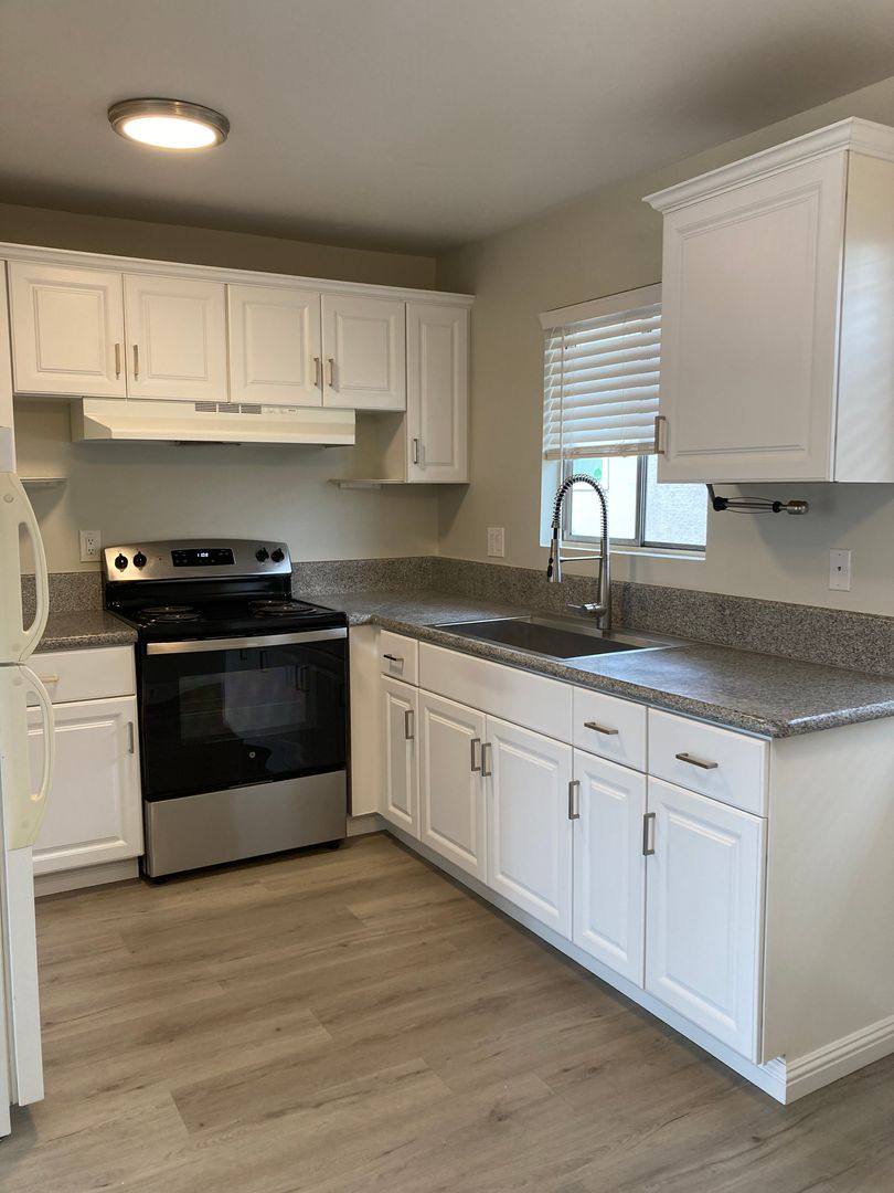 Apartment for rent at 4122 Hathaway Ave, Long Beach, CA 90815