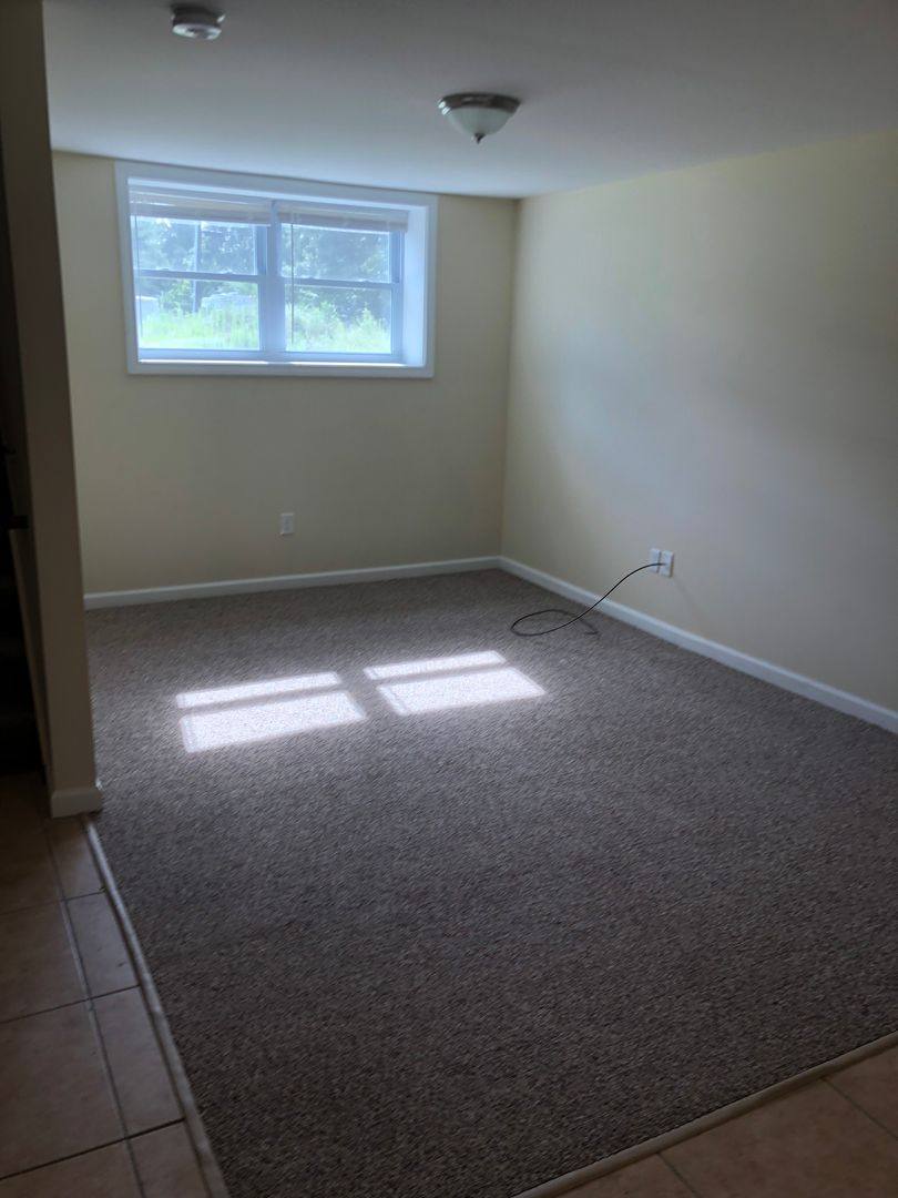 Townhouse for rent at 18-32 Pickett Rd, Plainfield, CT 06374