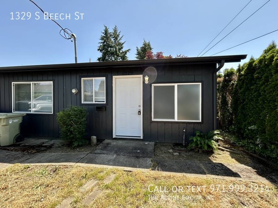 Townhouse for rent at 1329 S Beech St, Cornelius, OR 97113