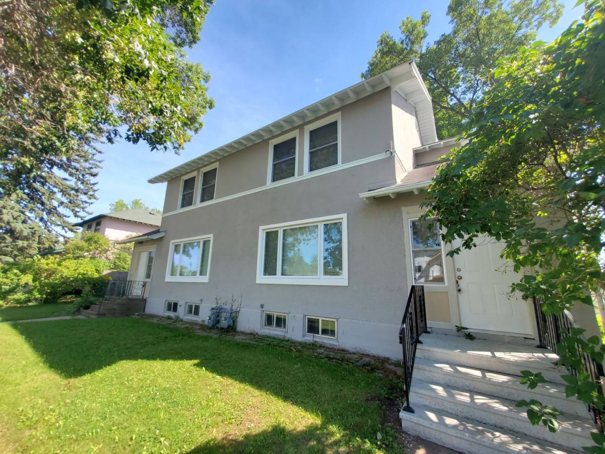 Apartment for rent at 8814-8816 Hilton St, Duluth, MN 55808