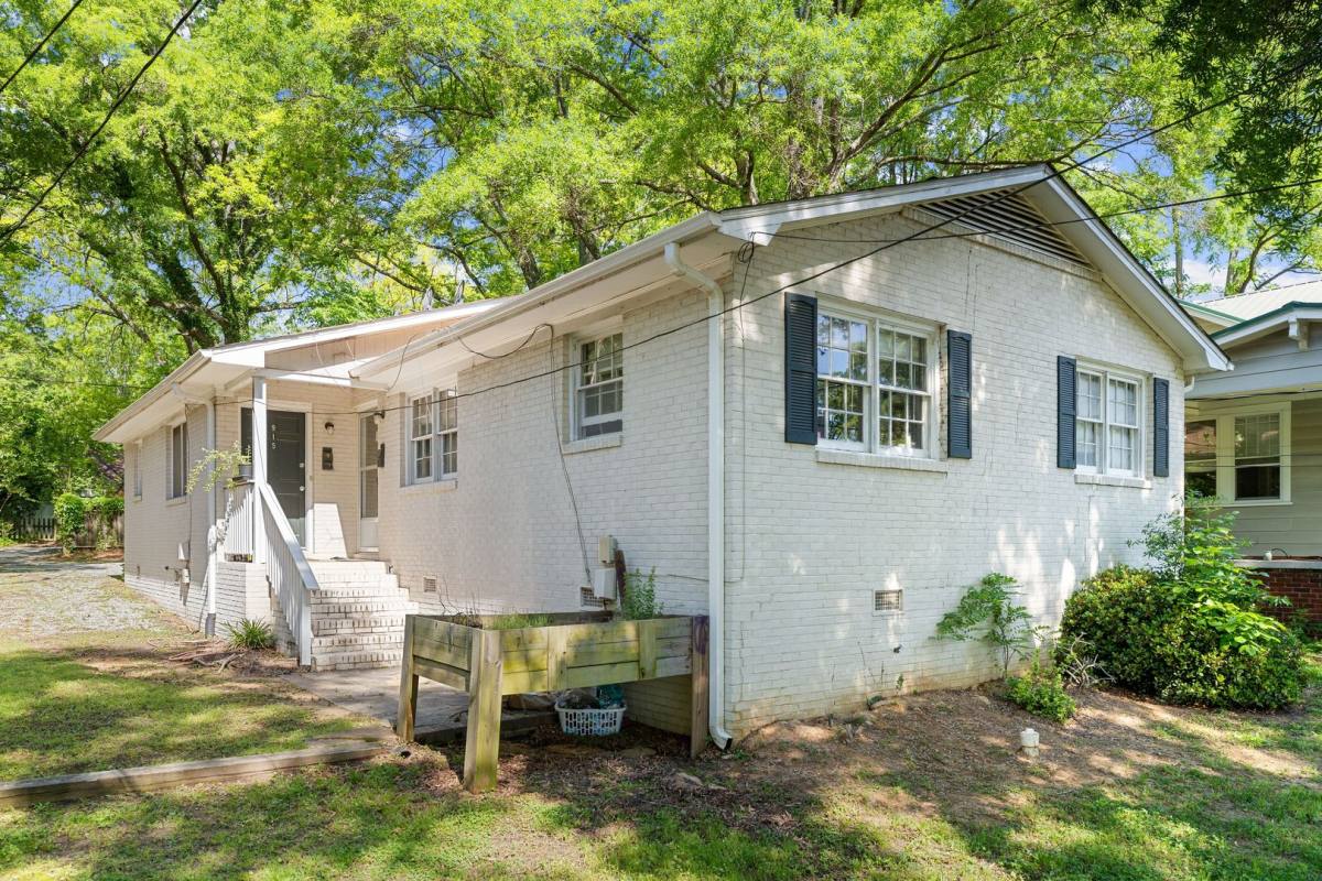 Apartment for rent at 915 N Buchanan Blvd, Durham, NC 27701