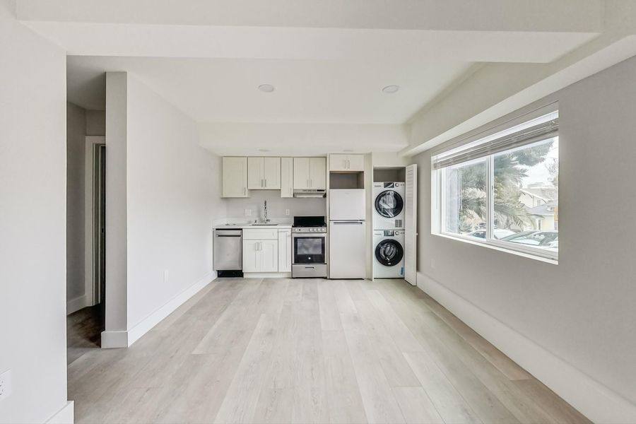 Apartment for rent at 768 Walker Ave #B, Oakland, CA 94610