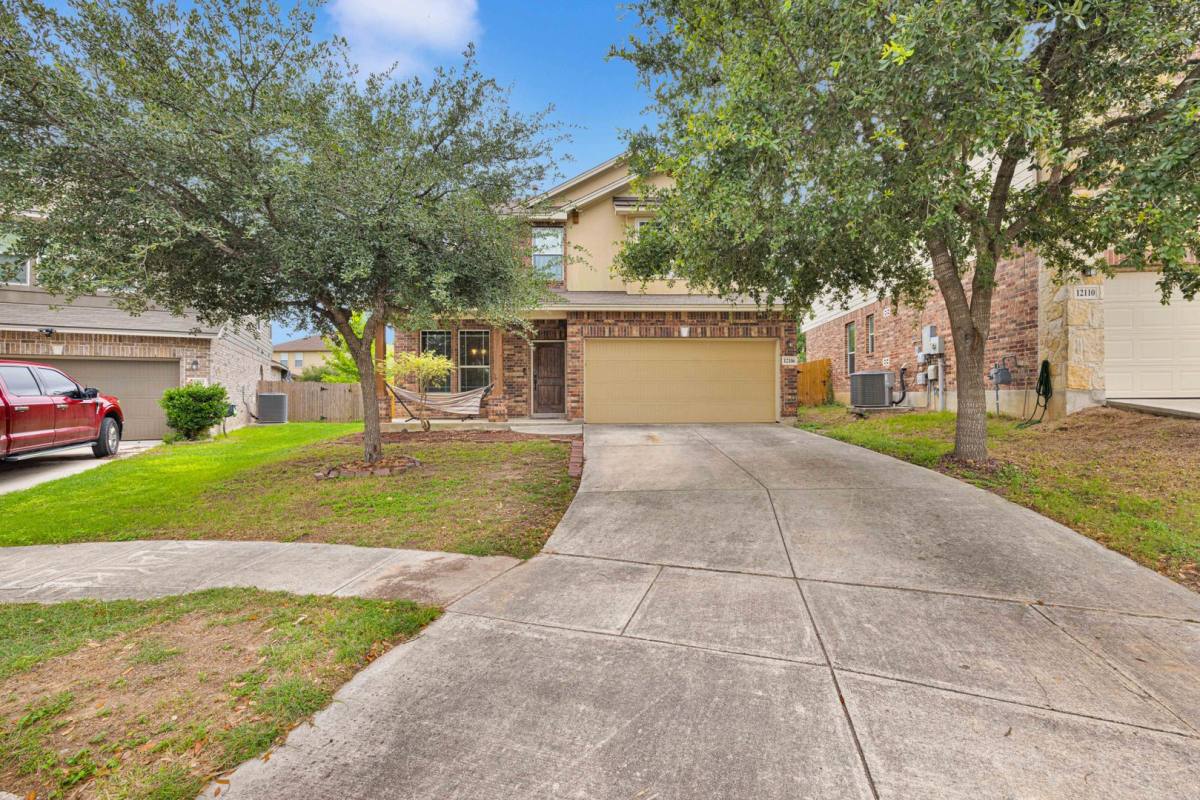 House for rent at 12106 Averhoff Cove, San Antonio, TX 78253