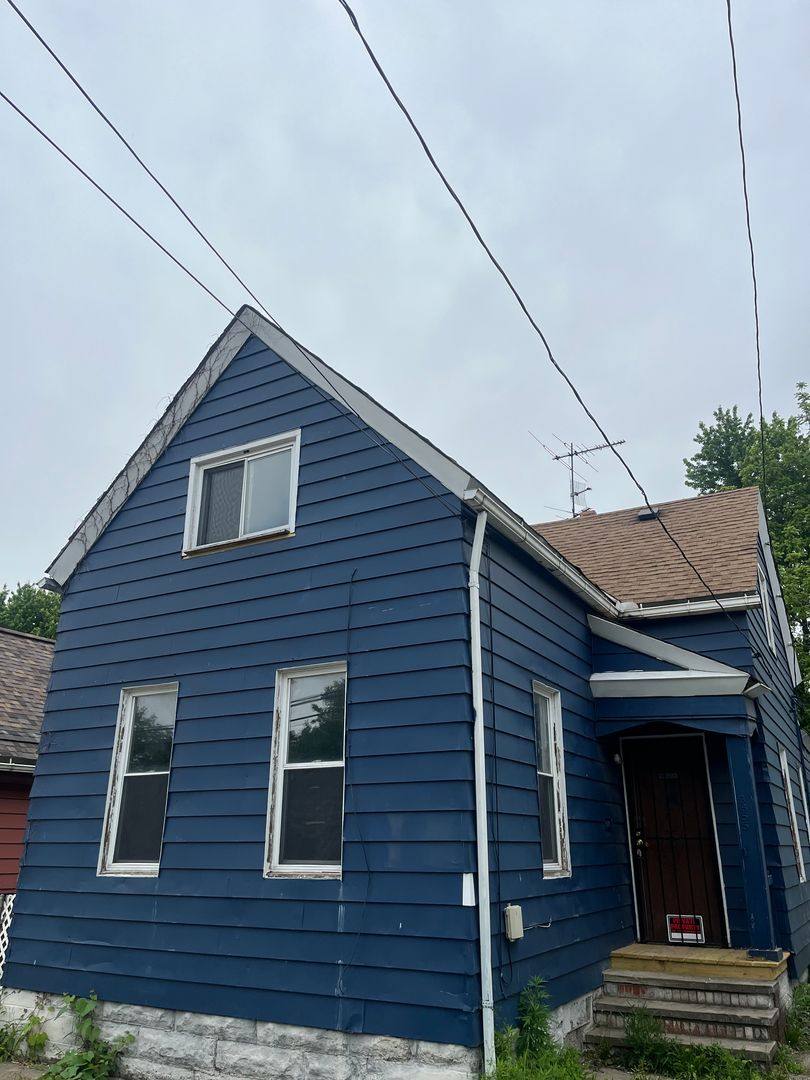 House for rent at 3855 E 54th St, Cleveland, OH 44105