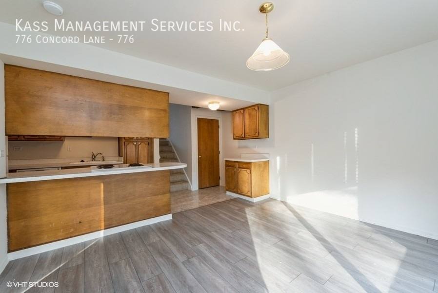 Townhouse for rent at 776 Concord Lane #776, Barrington, IL 60010