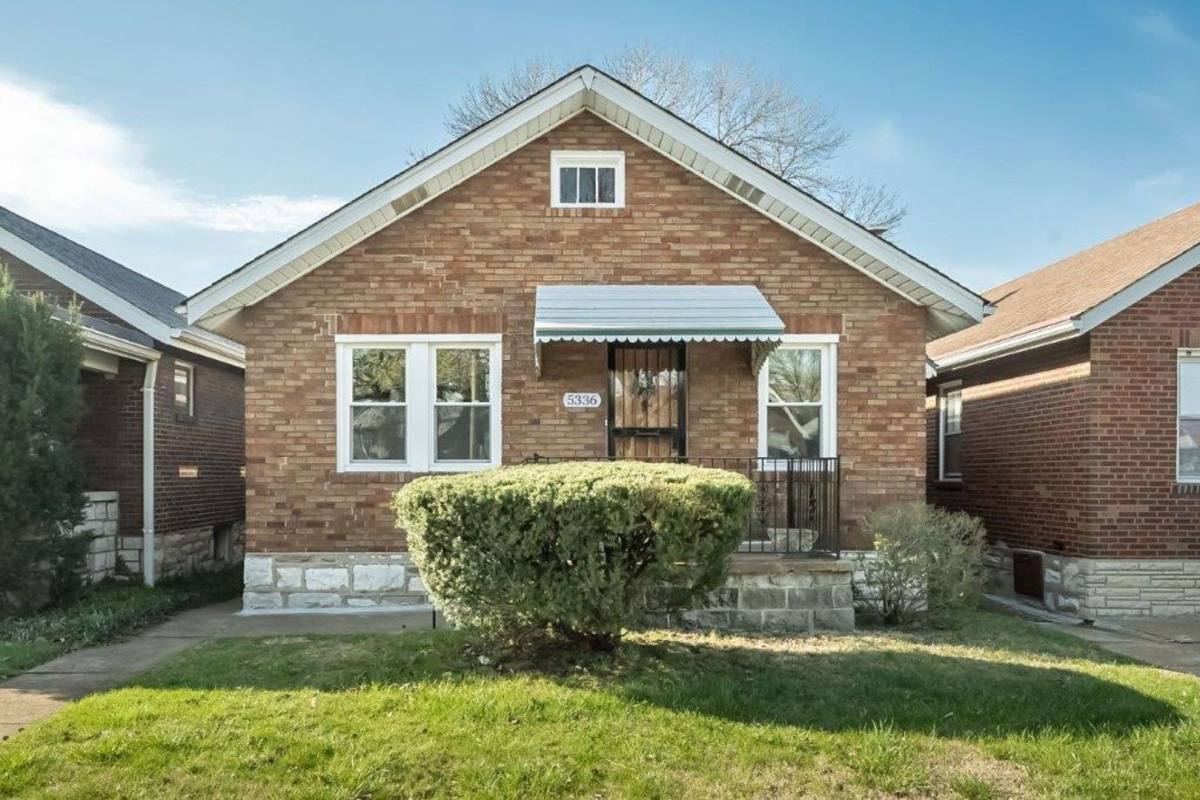 House for rent at 5336 Chippewa St, Saint Louis, MO 63109