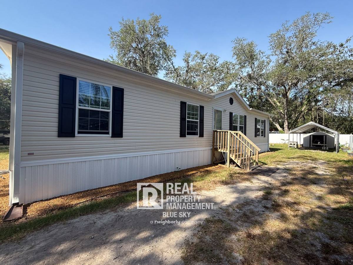 House for rent at 19212 Livengood Rd, Lutz, FL 33559