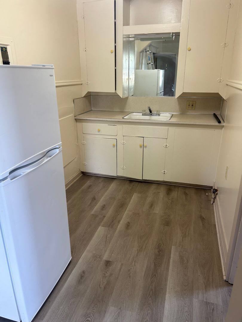Apartment for rent at 328 Pine Ave, Owatonna, MN 55060